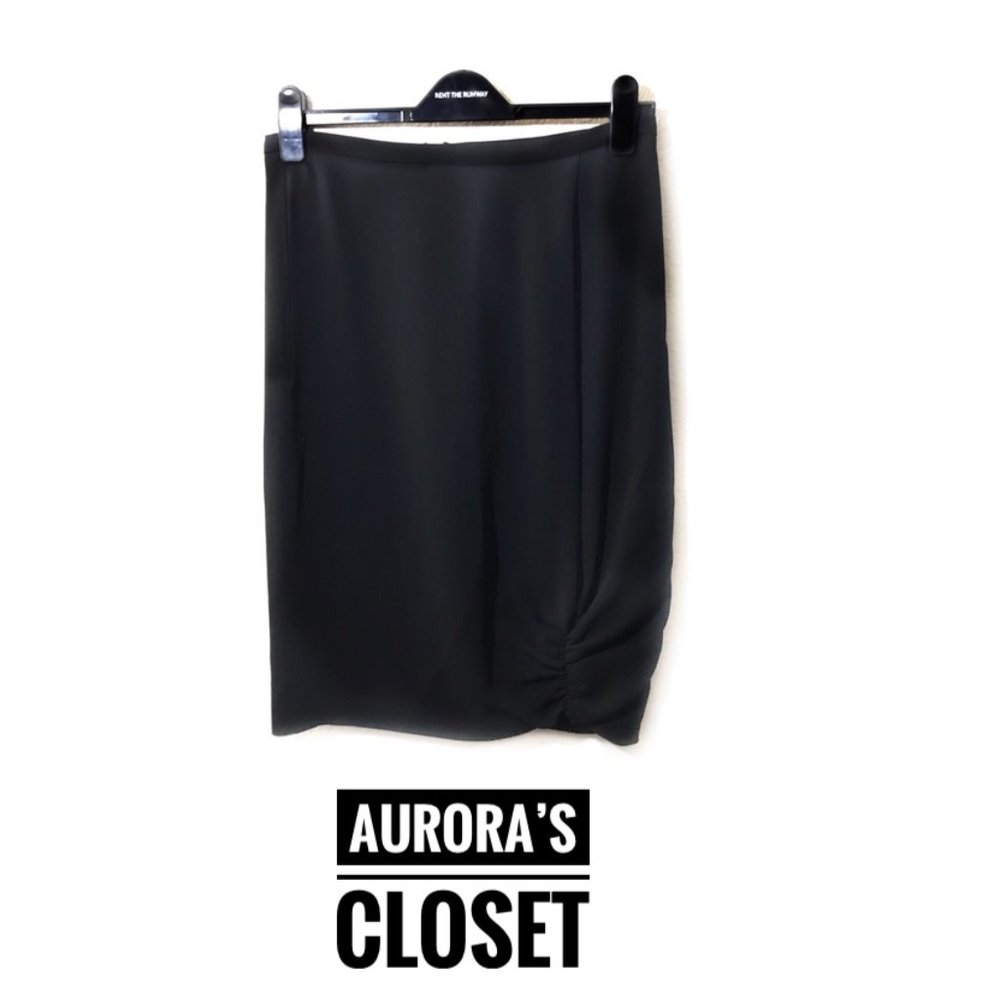 Max Mara Italy Small Black Pencil Skirt Ruched Side Silk